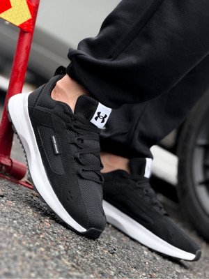 Кросівки/UA Street Mirage