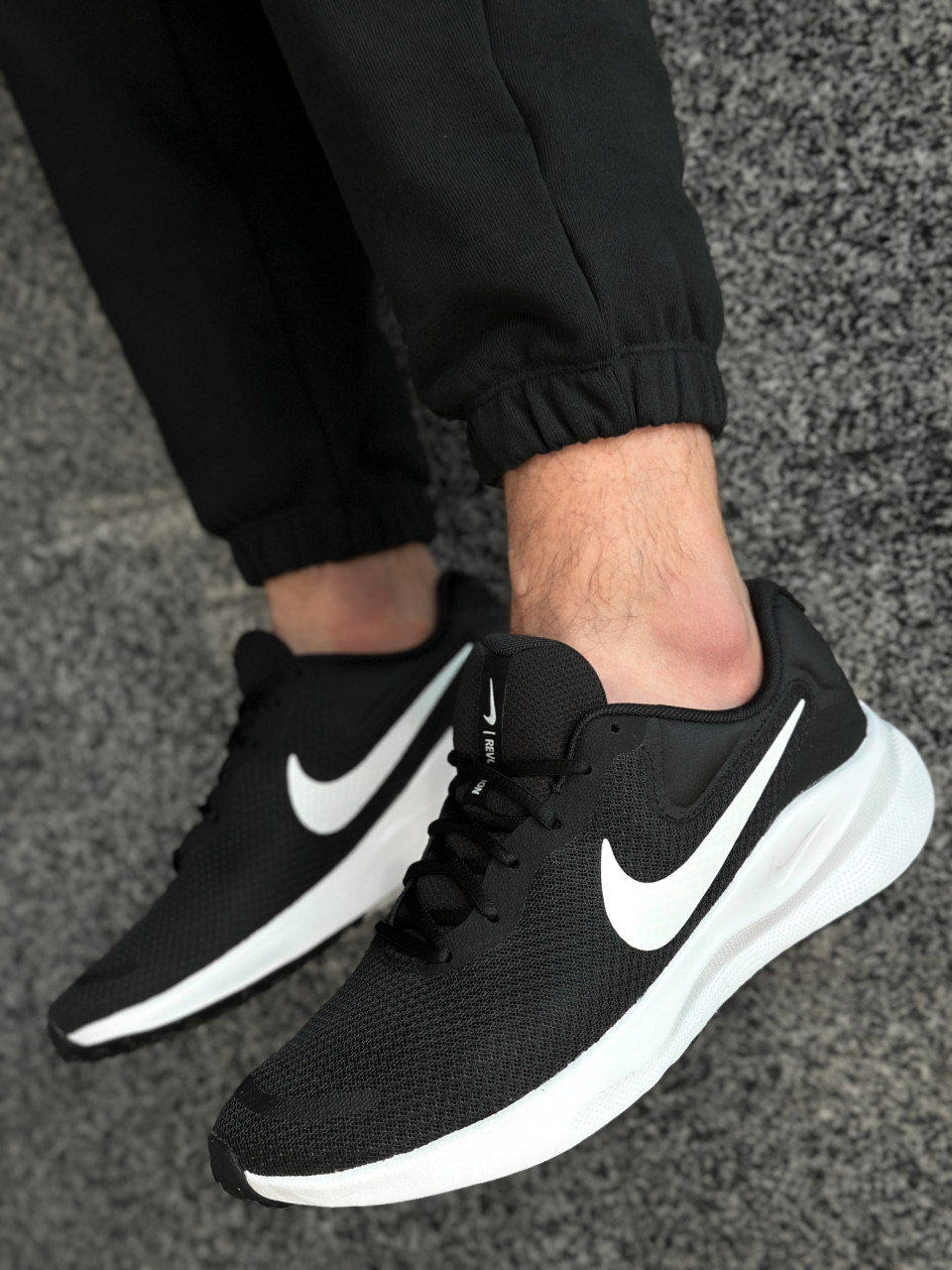 КРОСІВКИ NIKE REVOLUTION 7