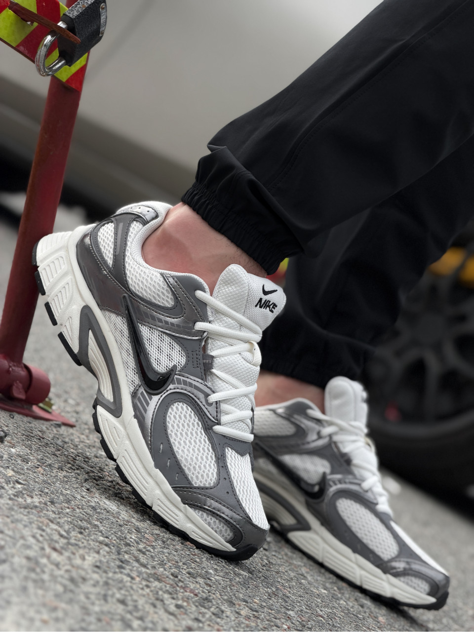 КРОСІВКИ NIKE V5 RNR