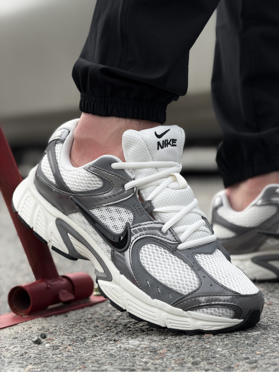 КРОСІВКИ NIKE V5 RNR