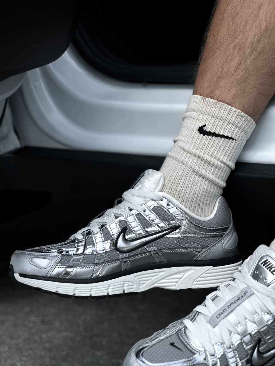 КРОСІВКИ NIKE P-6000