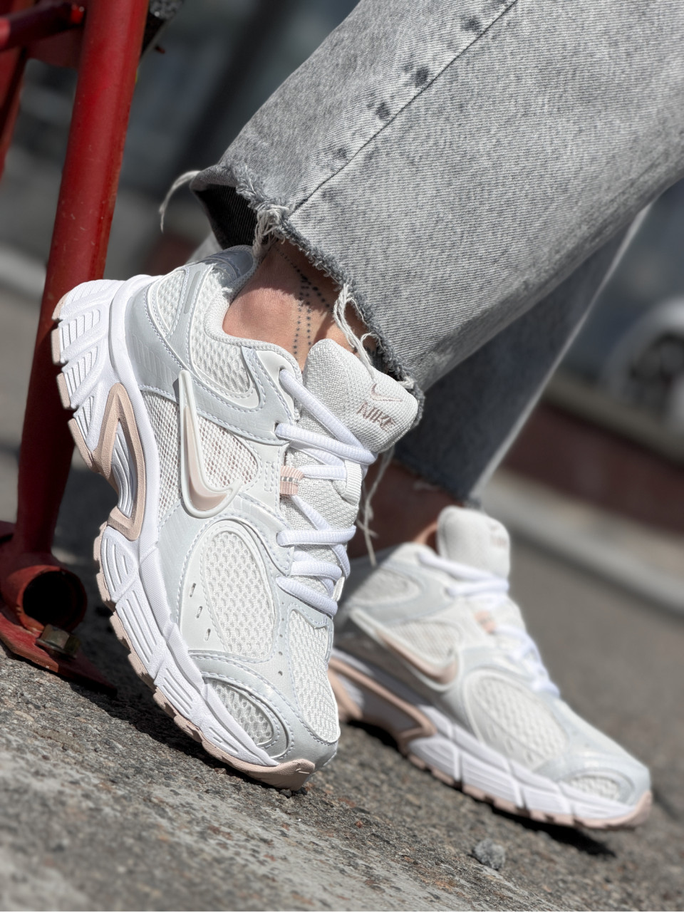 КРОСІВКИ W NIKE V5 RNR