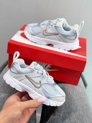 КРОСІВКИ NIKE V5 RNR E (TD)