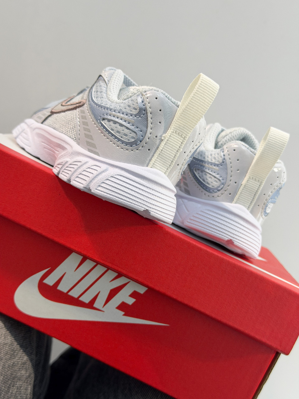 КРОСІВКИ NIKE V5 RNR E (TD)