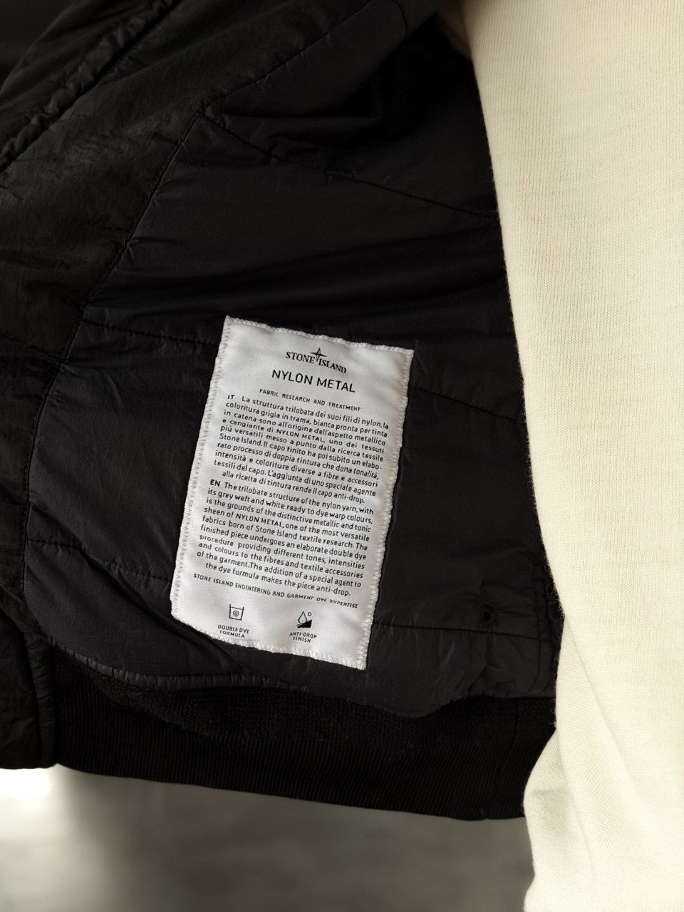 Бомбер Stone Island NYLON METAL IN ECONYL®