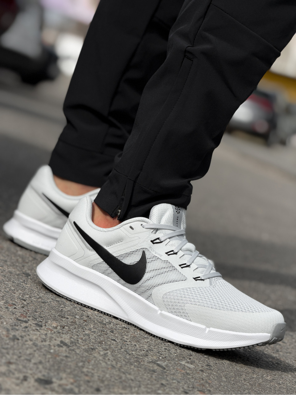 КРОСІВКИ NIKE RUN SWIFT 3