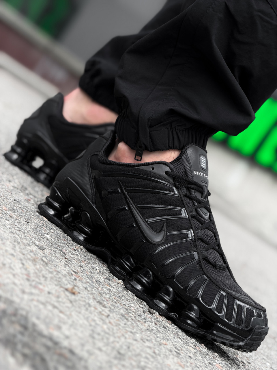 КРОСІВКИ NIKE SHOX TL