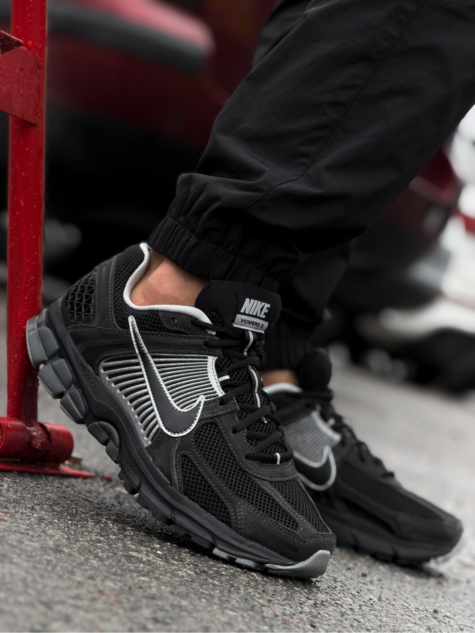 КРОСІВКИ NIKE ZOOM VOMERO 5