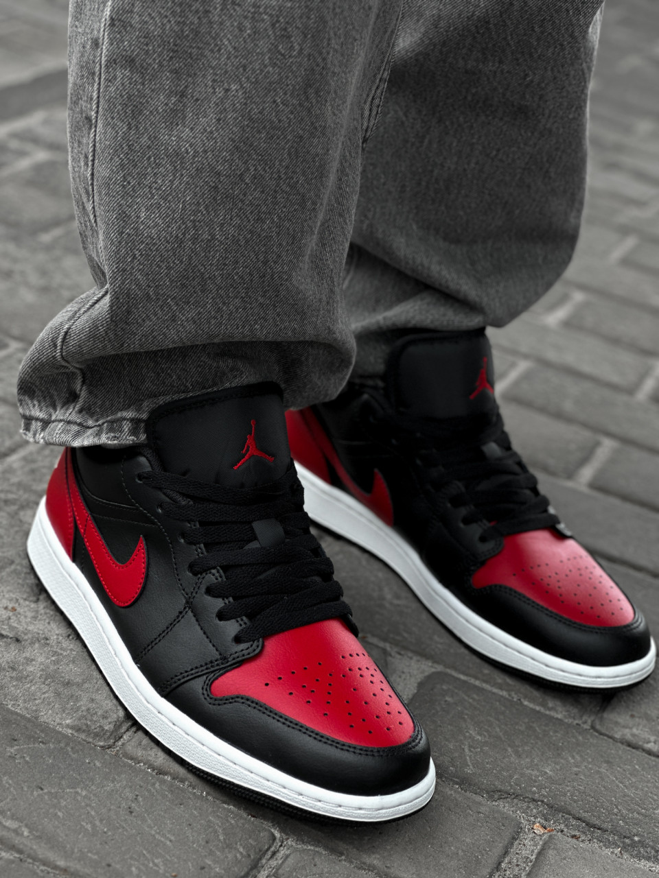 КРОСІВКИ AIR JORDAN 1 LOW