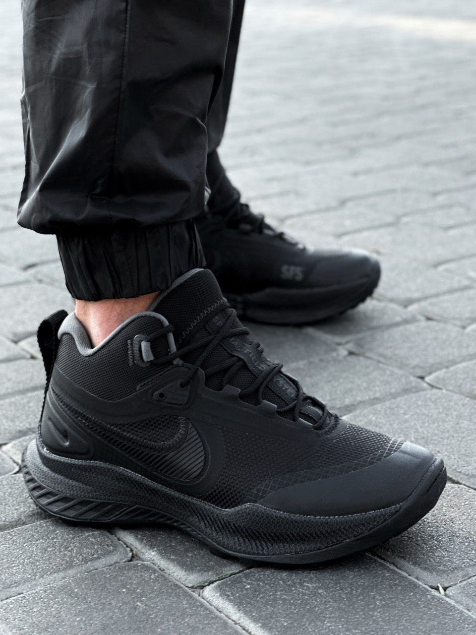 КРОСІВКИ NIKE REACT SFB CARBON