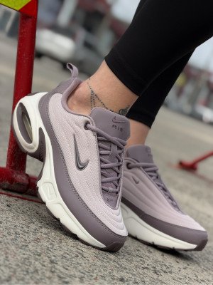 КРОСІВКИ W NIKE AIR MAX PORTAL