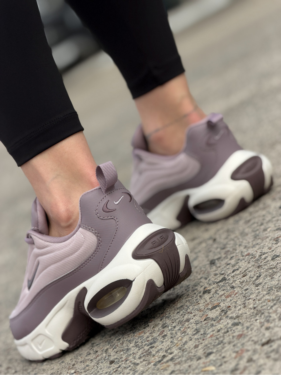 КРОСІВКИ W NIKE AIR MAX PORTAL