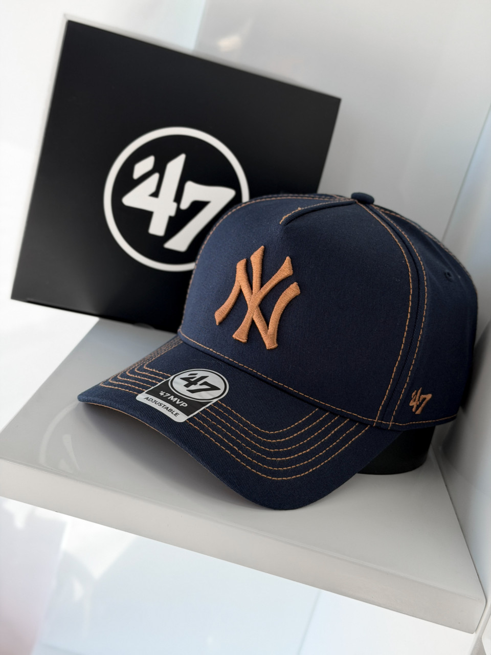 КЕПКА (MVP) NEW YORK YANKEES CONTRAST STIT