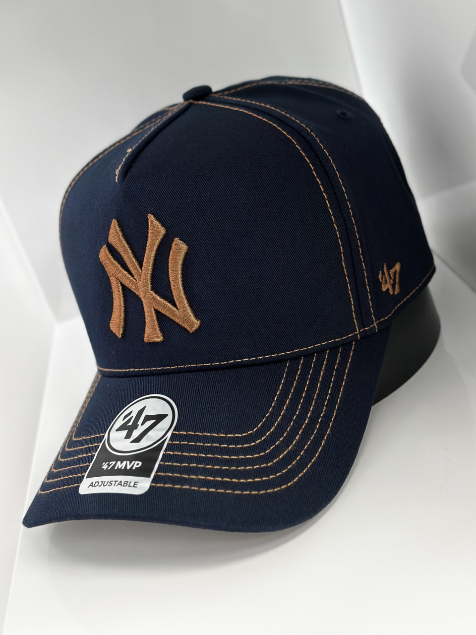 КЕПКА (MVP) NEW YORK YANKEES CONTRAST STIT