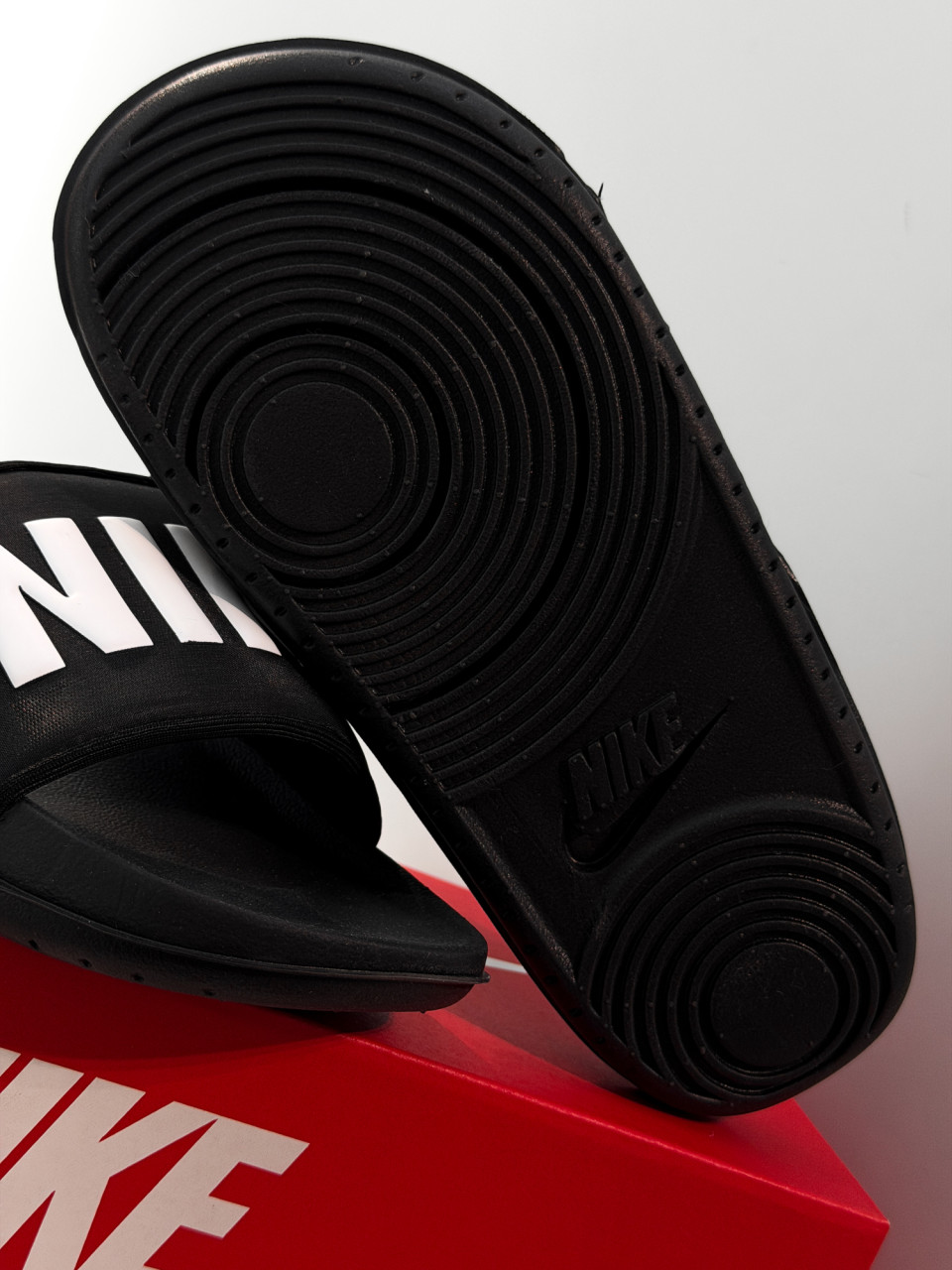 КАПЦІ NIKE OFFCOURT SLIDE