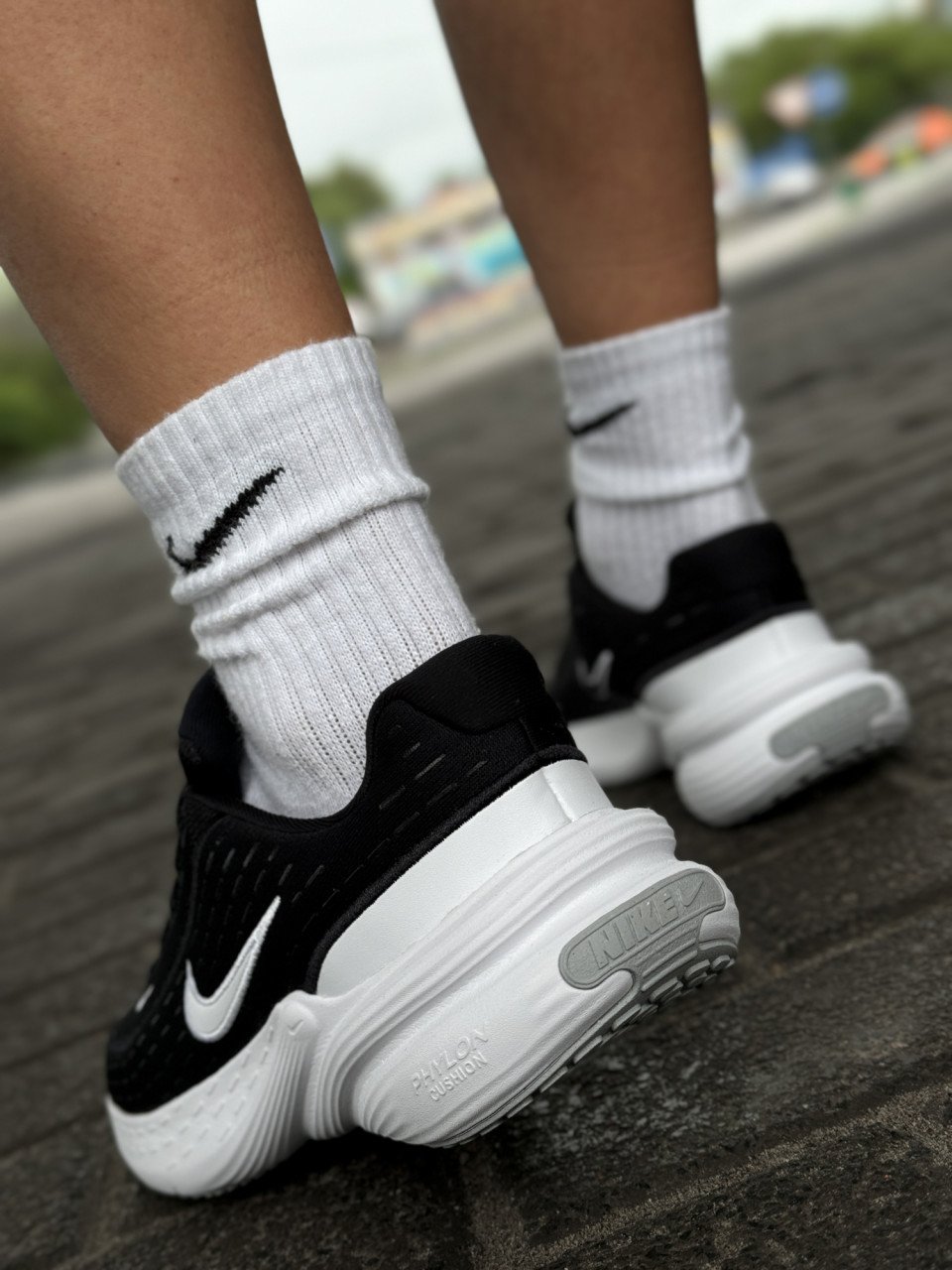 КРОСІВКИ W NIKE UPLIFT SC