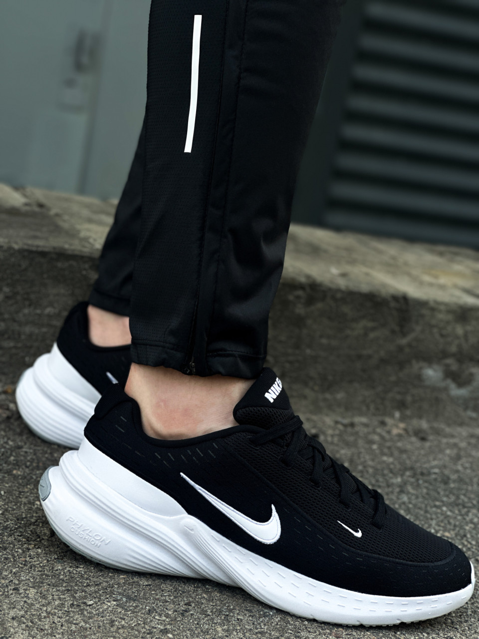 КРОСІВКИ NIKE UPLIFT SC