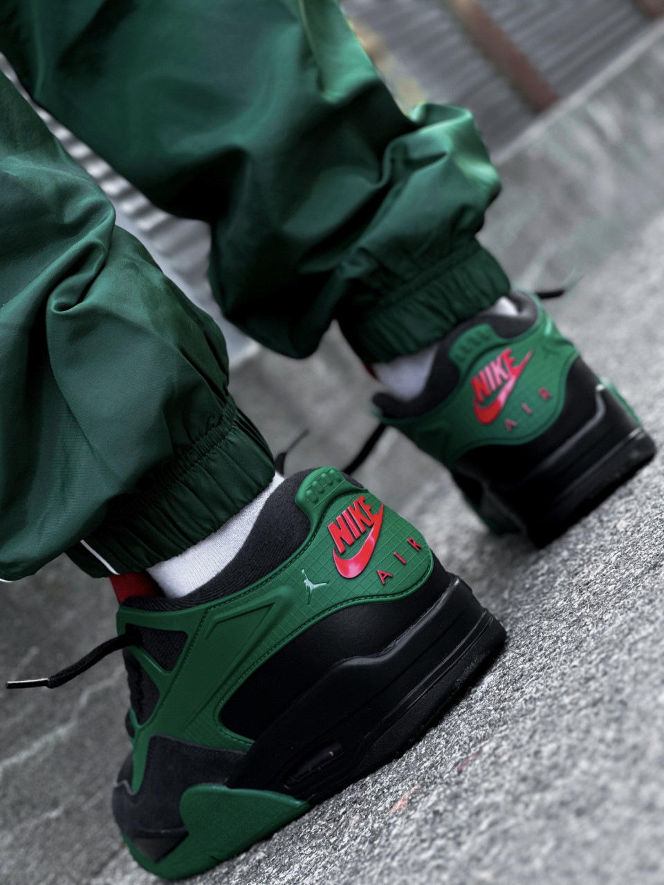 КРОСІВКИ AIR JORDAN 4 RM