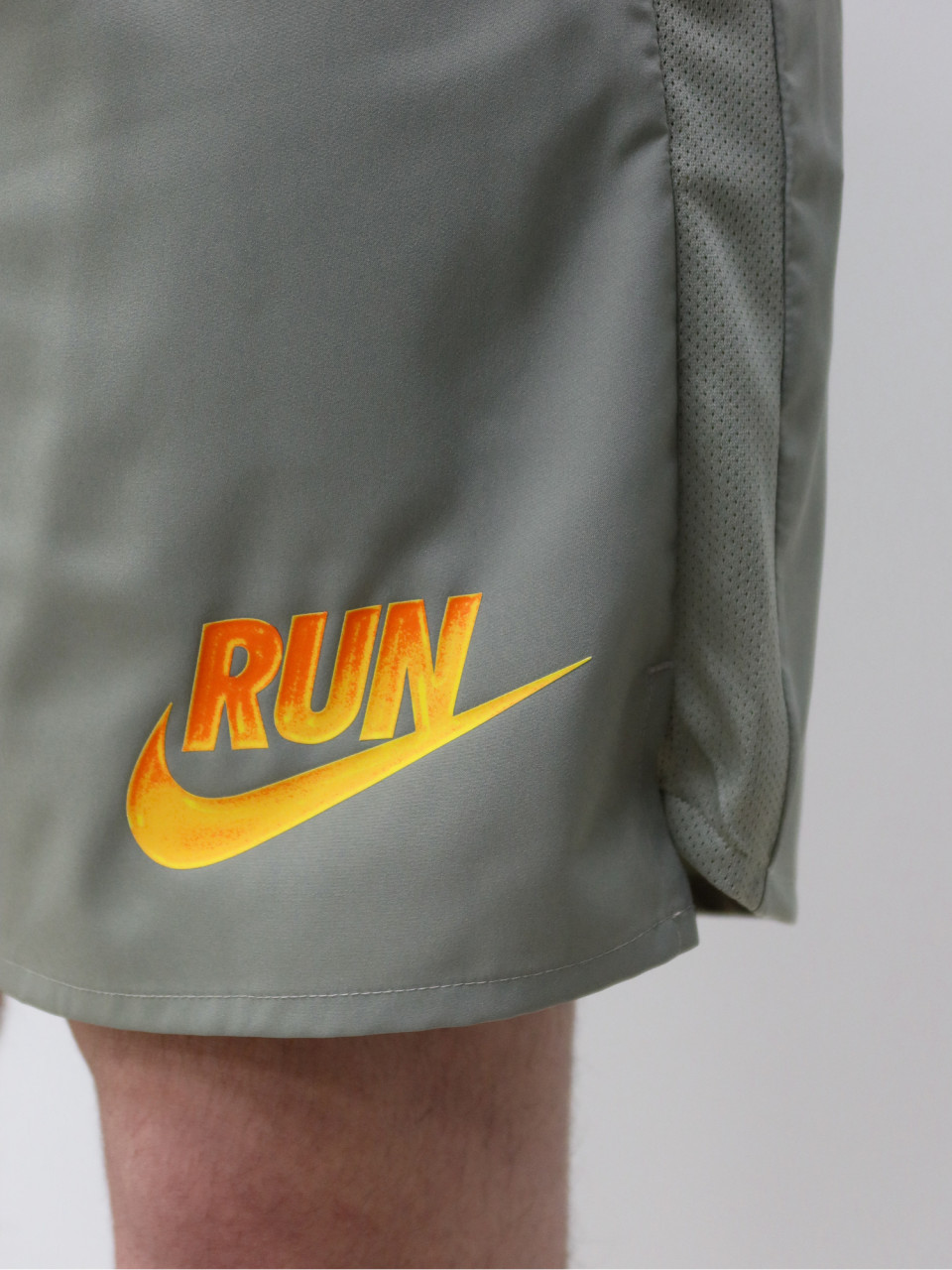КОМПЛЕКТ ФУТБОЛКА ТА ШОРТИ M NK RUN ENERGY MILER SS