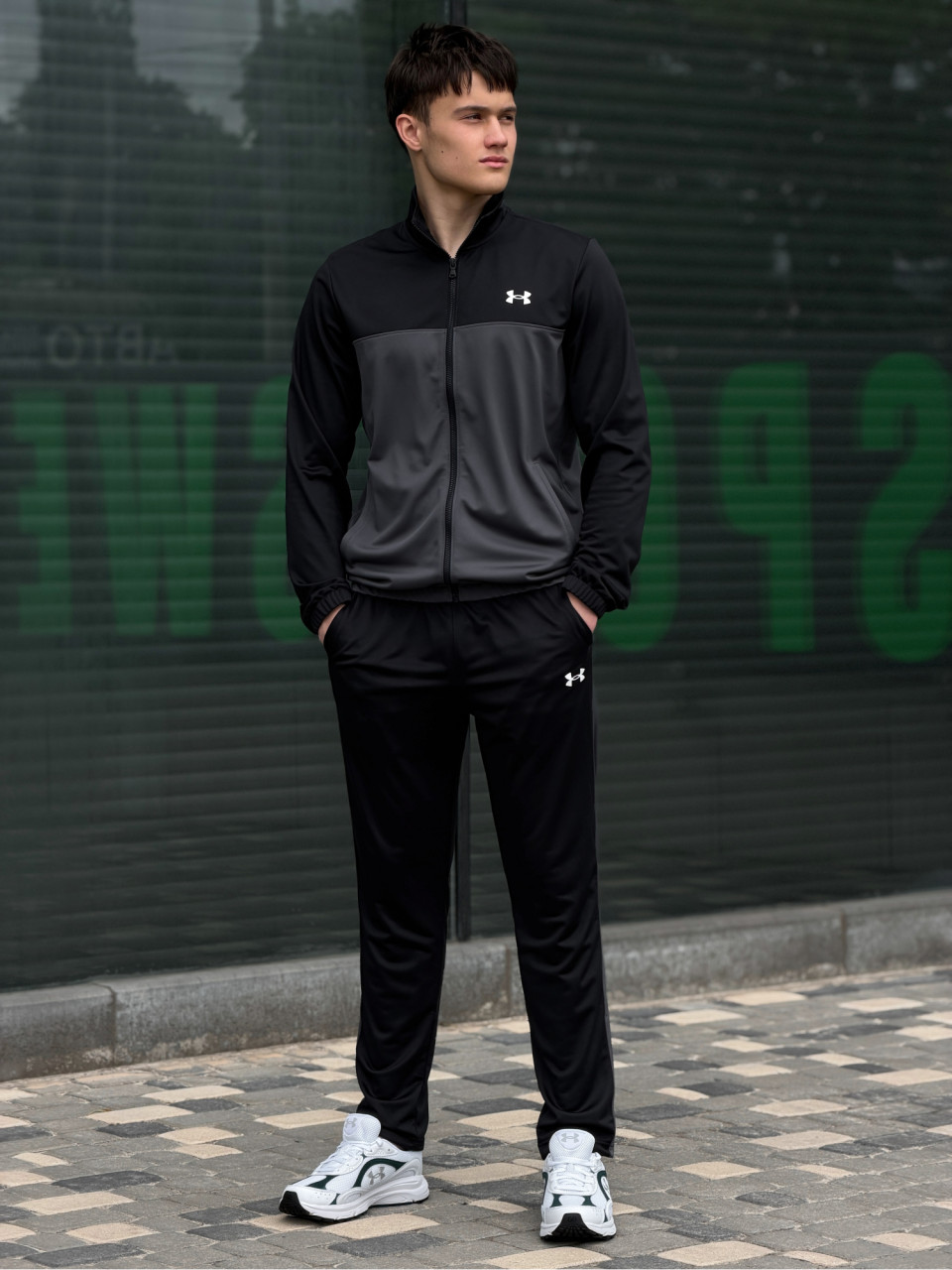КОСТЮМ ДЕМІСЕЗОННИЙ ЕЛАСТИКОВИЙ/UA EMEA Tracksuit Novelty