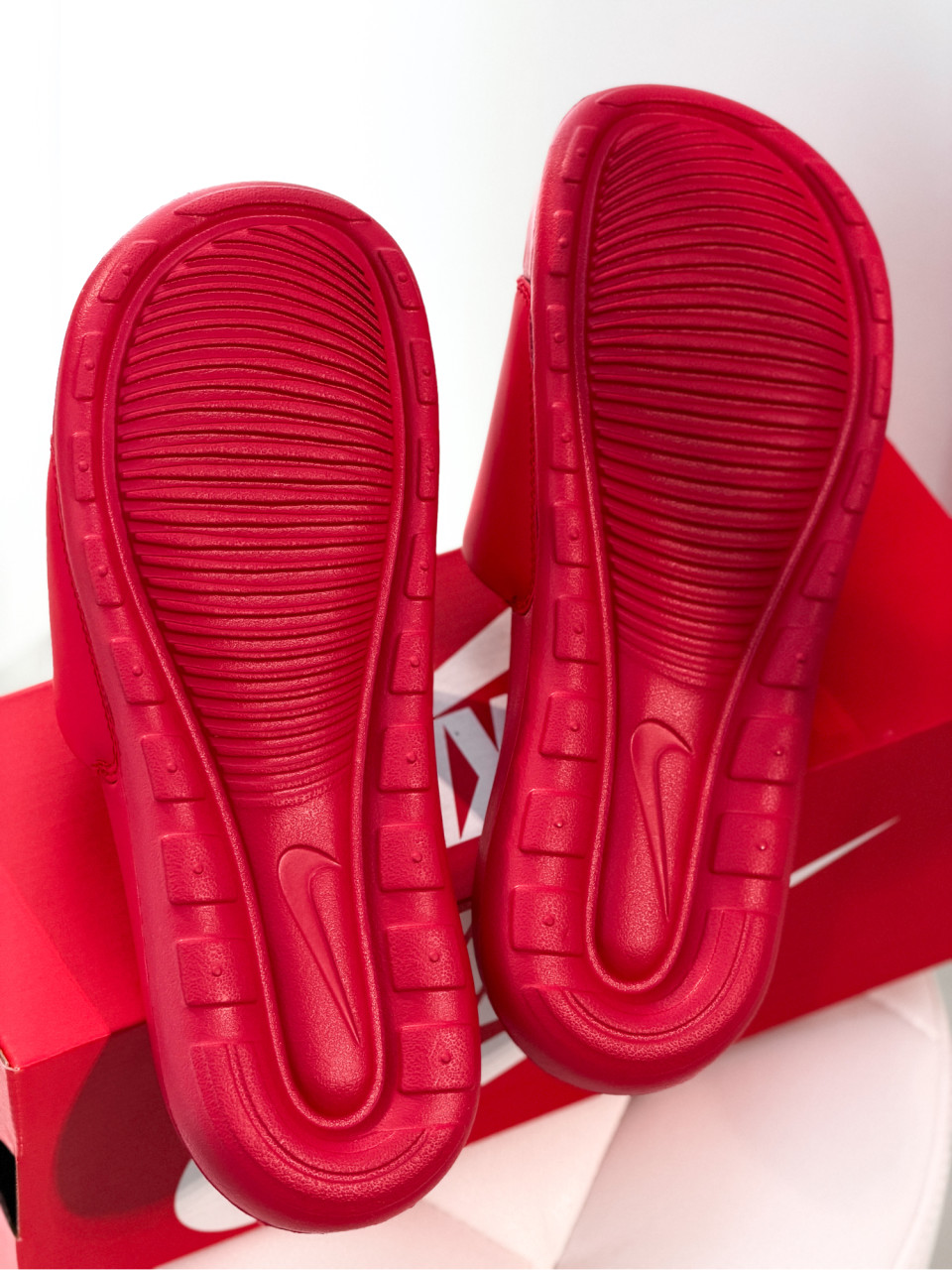 КАПЦІ NIKE VICTORI ONE SLIDE