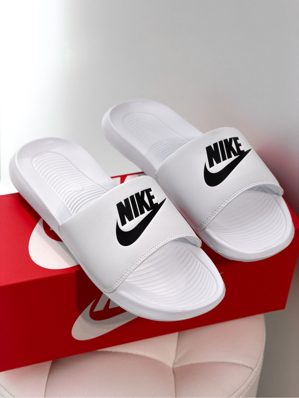КАПЦІ NIKE VICTORI ONE SLIDE