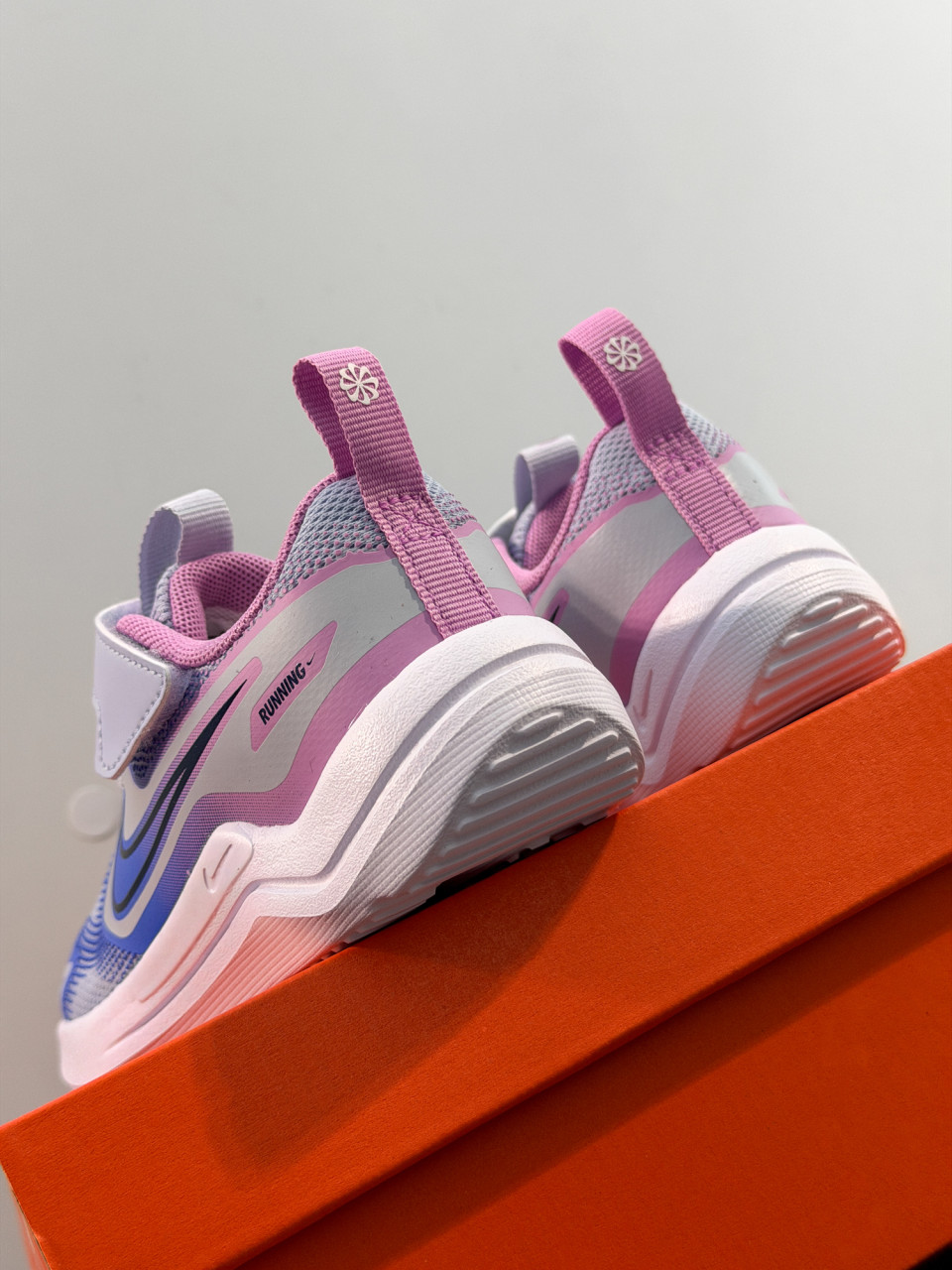 КРОСІВКИ NIKE COSMIC RUNNER (TD)