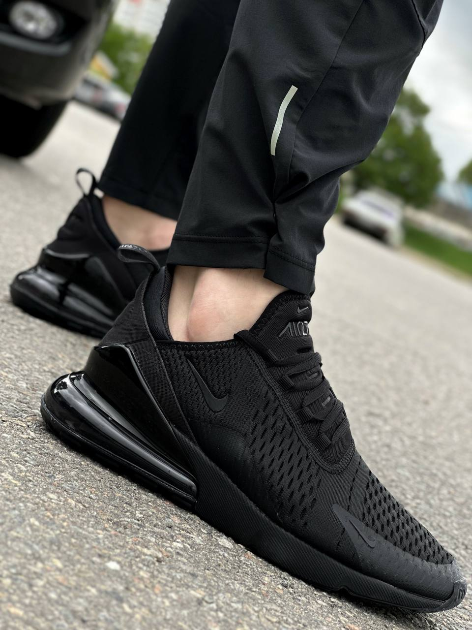 КРОСІВКИ NIKE AIR MAX 270 MESH