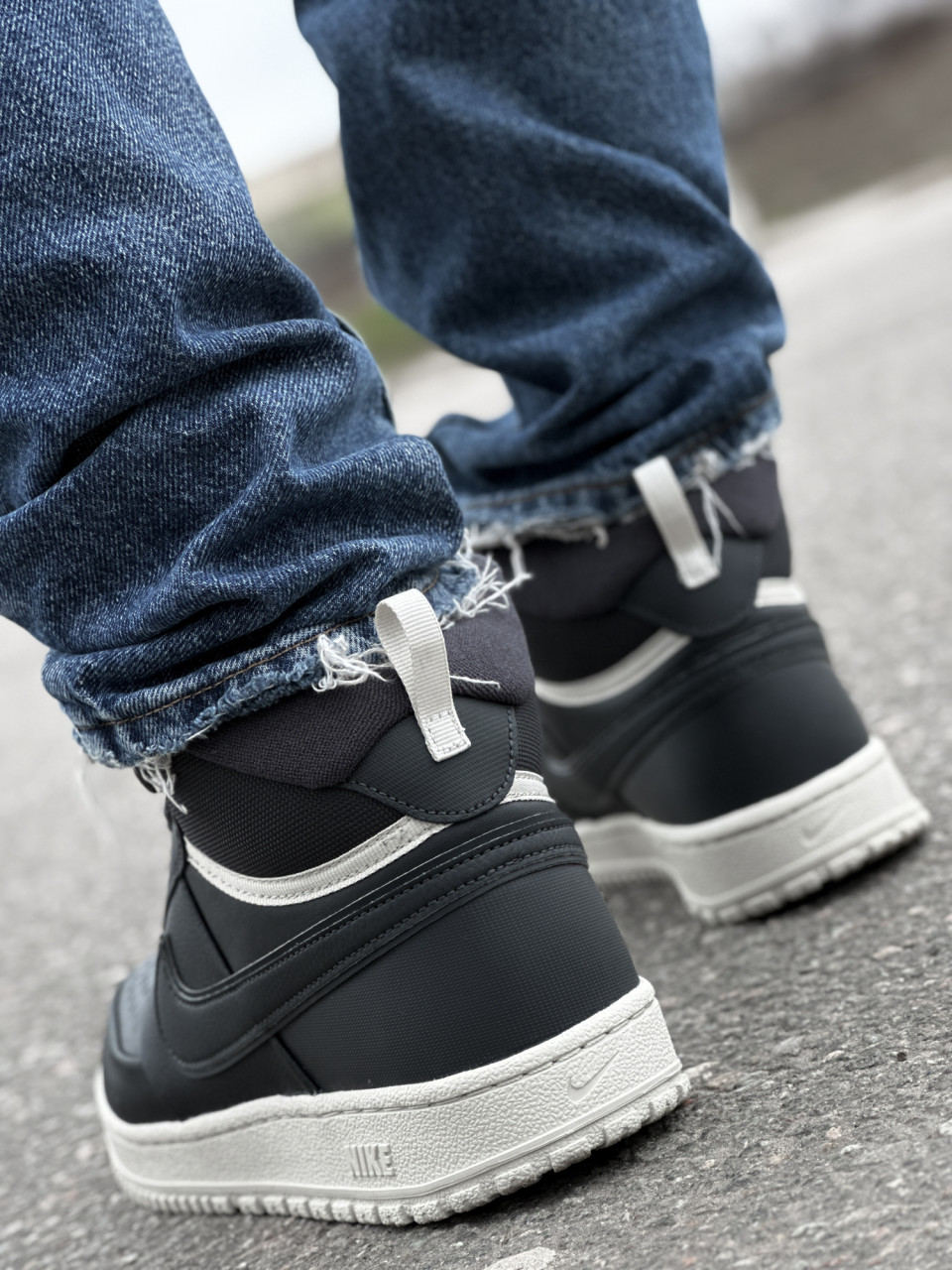 КРОСІВКИ NIKE COURT VISION MID WNTR