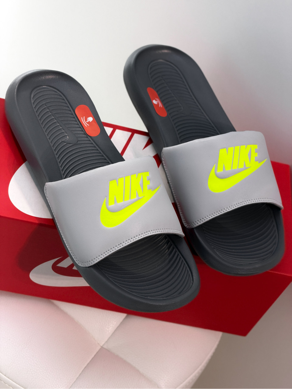 КАПЦІ NIKE VICTORI ONE SLIDE