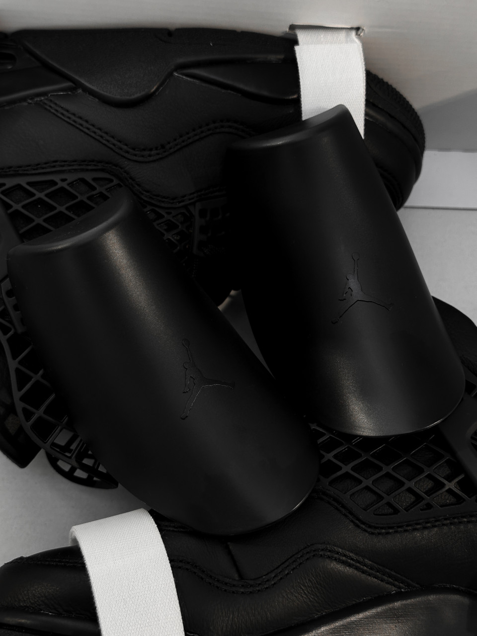 КРОСІВКИ WMNS AIR JORDAN 4 NET