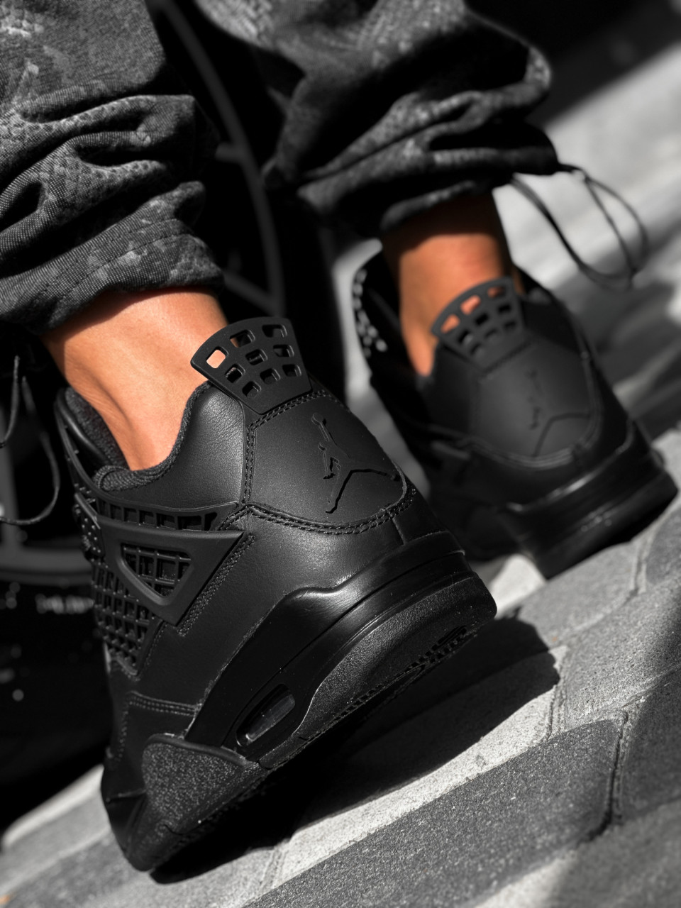 КРОСІВКИ WMNS AIR JORDAN 4 NET