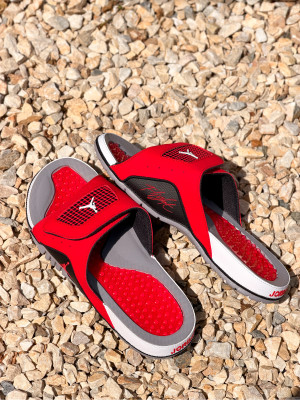 КАПЦІ JORDAN HYDRO IV RETRO