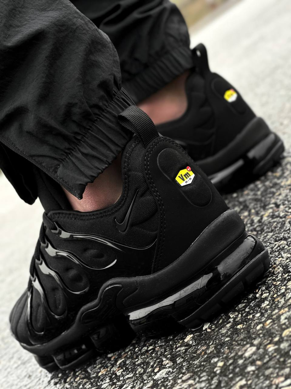 КРОСІВКИ AIR VAPORMAX PLUS