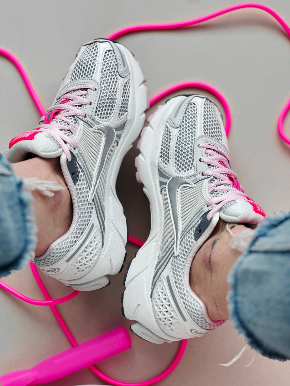 КРОСІВКИ W NIKE ZOOM VOMERO 5