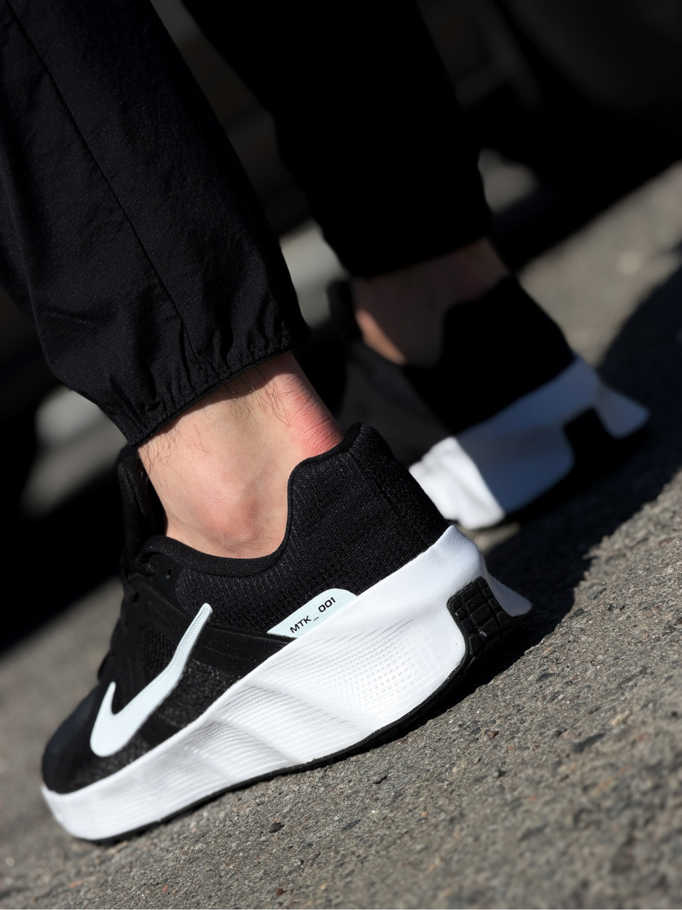 КРОСІВКИ M NIKE METRO TEK