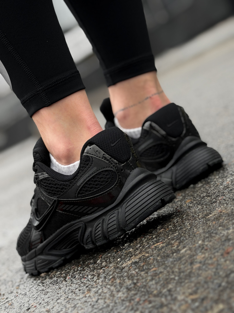 КРОСІВКИ W NIKE V5 RNR