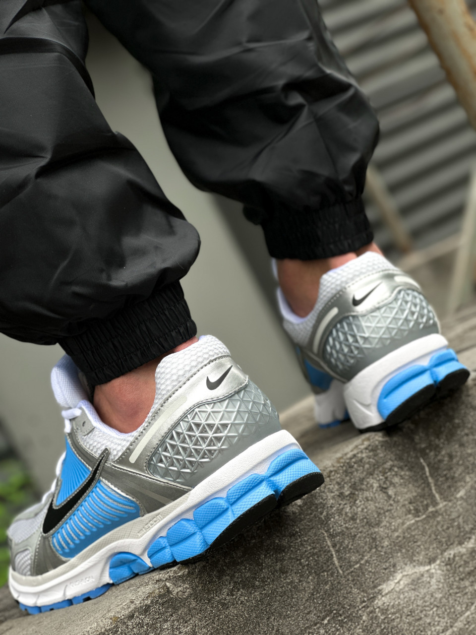 КРОСІВКИ NIKE ZOOM VOMERO 5 MS