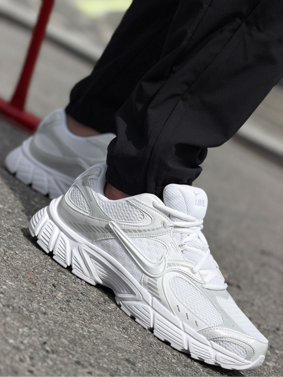 КРОСІВКИ NIKE V5 RNR
