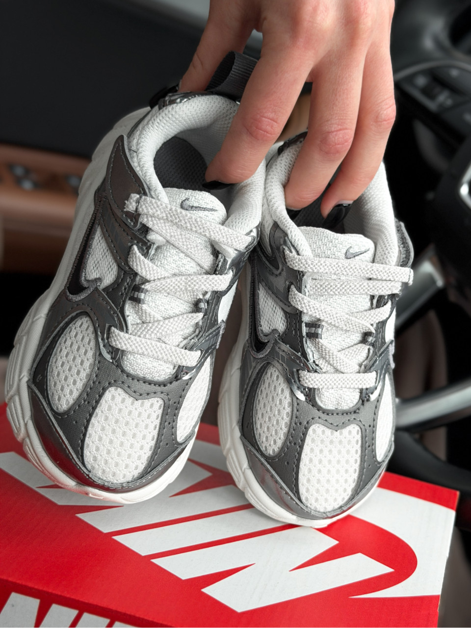 КРОСІВКИ NIKE V5 RNR (TD)