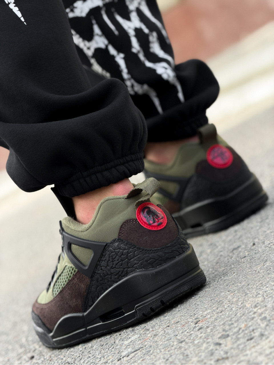 КРОСІВКИ JORDAN SPIZIKE LOW