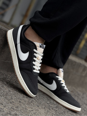 КРОСІВКИ AIR JORDAN SKYLINE LOW