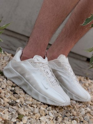 КРОСІВКИ NIKE AVA ROVER