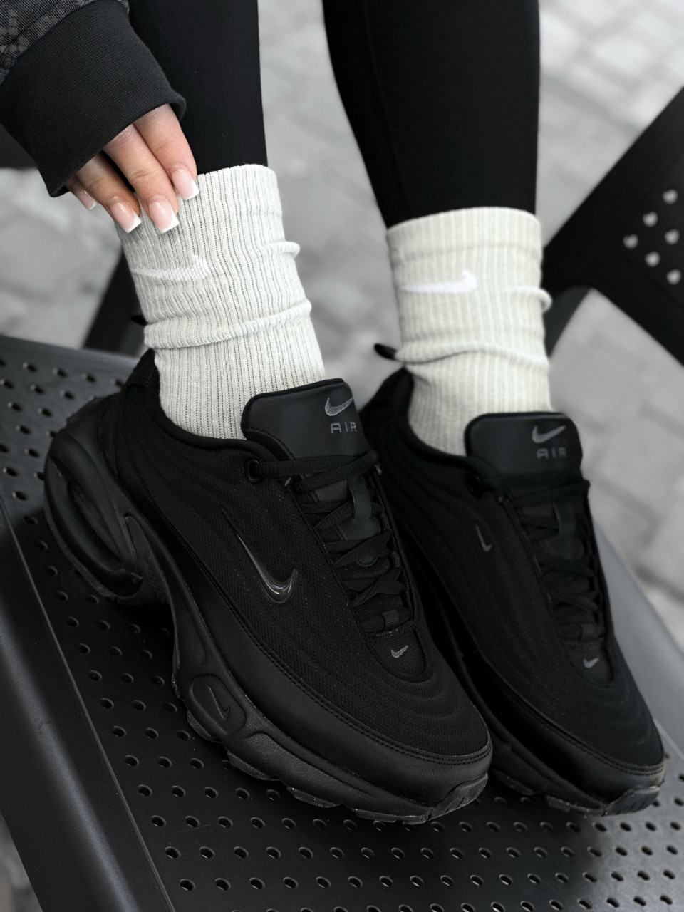 КРОСІВКИ W NIKE AIR MAX PORTAL