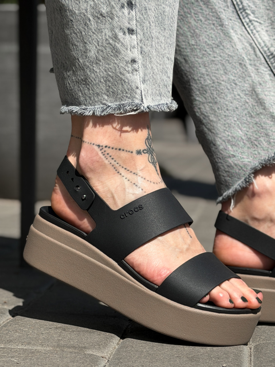 САНДАЛІ Brooklyn Low Wedge Blk/Mrm