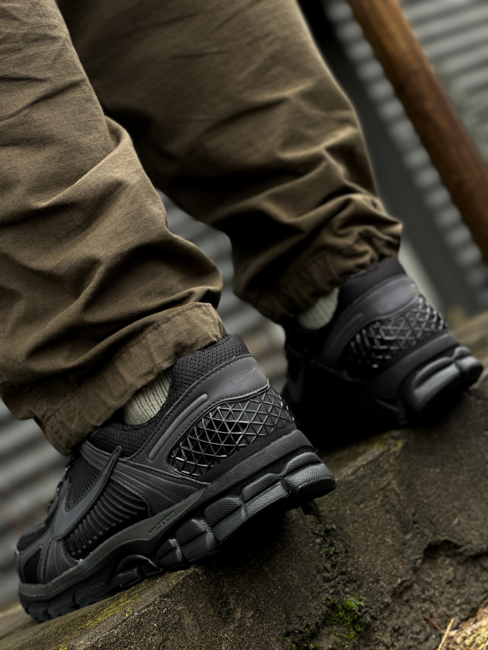 КРОСІВКИ NIKE ZOOM VOMERO 5 SE
