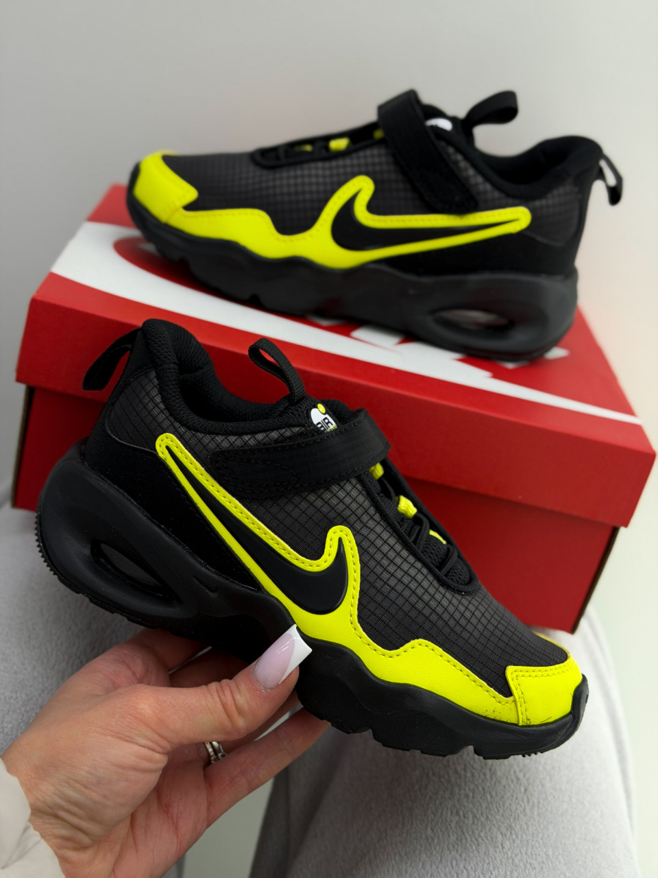КРОСІВКИ NIKE AIR MAX NOVA (PS)