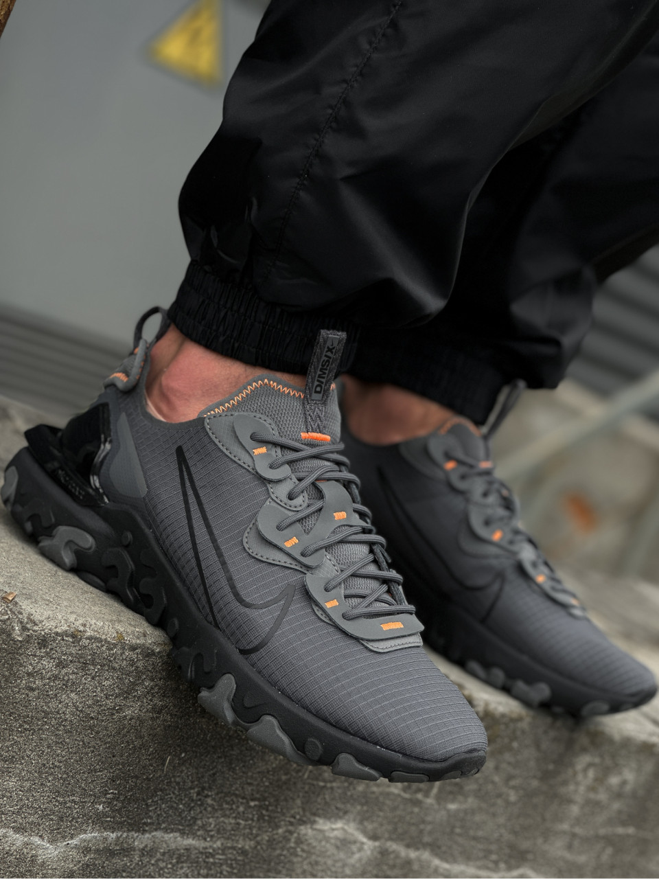 КРОСІВКИ NIKE REACT VISION