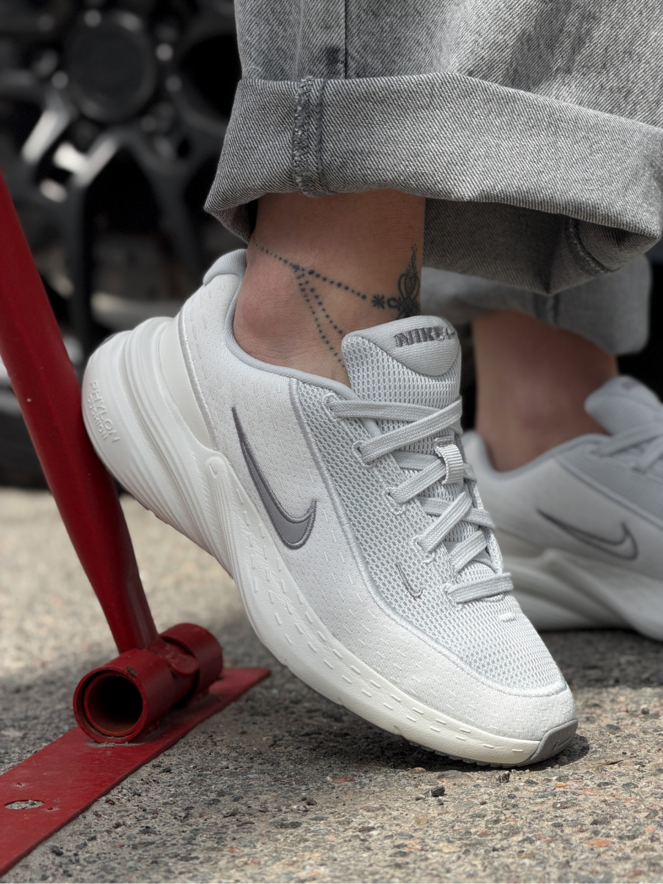 КРОСІВКИ W NIKE UPLIFT SC