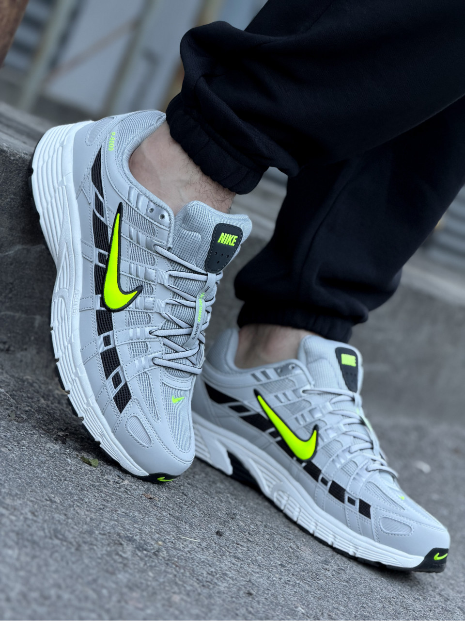 КРОСІВКИ NIKE P-6000